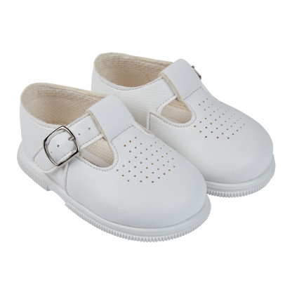 Early Days (H501), Baby Shoes